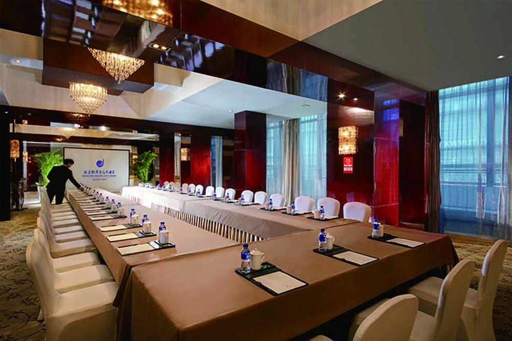 Gehua New Century Hotel Beijing Exterior photo