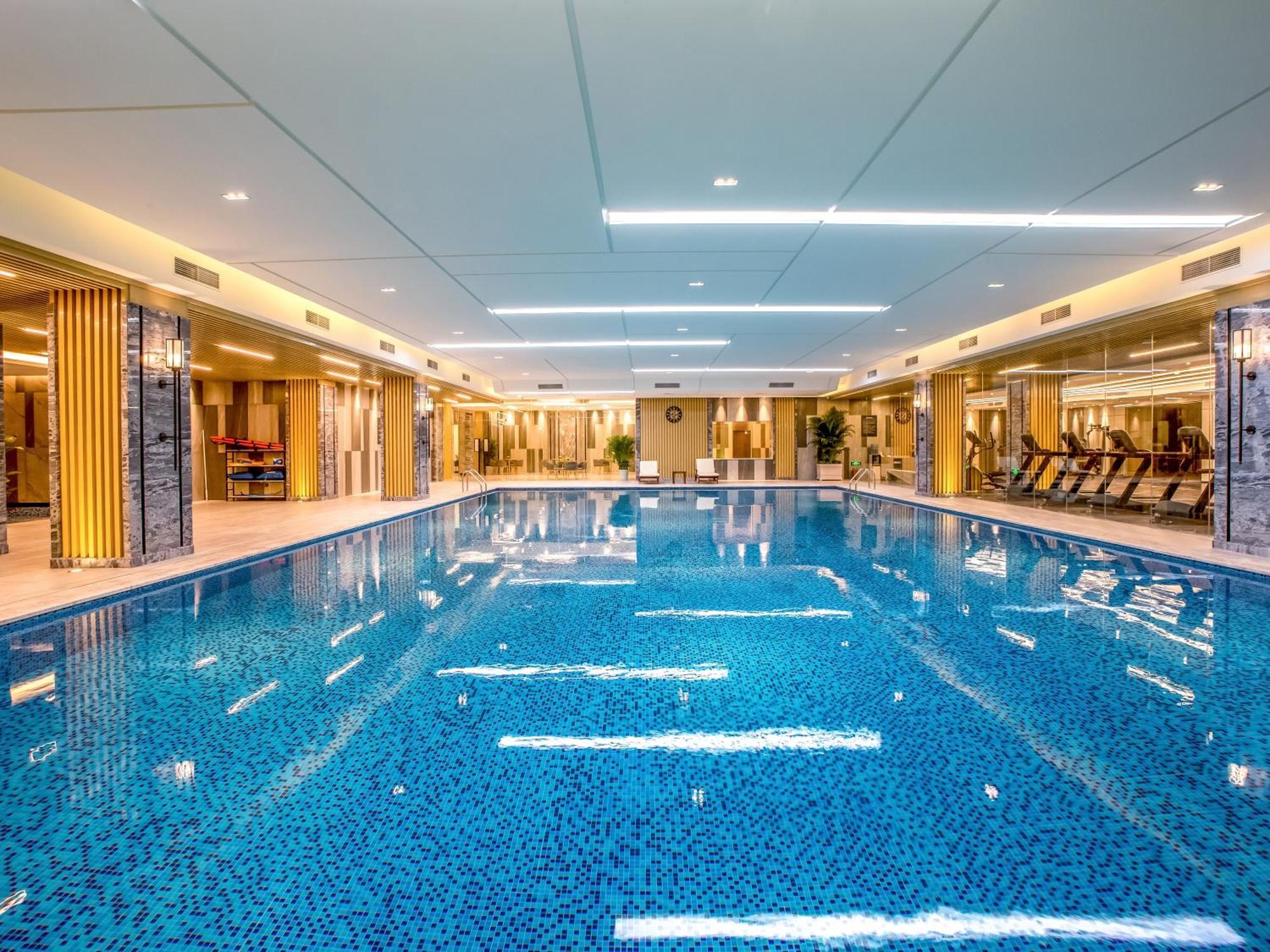 Gehua New Century Hotel Beijing Exterior photo