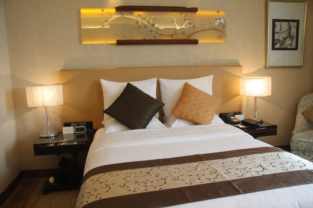 Gehua New Century Hotel Beijing Exterior photo